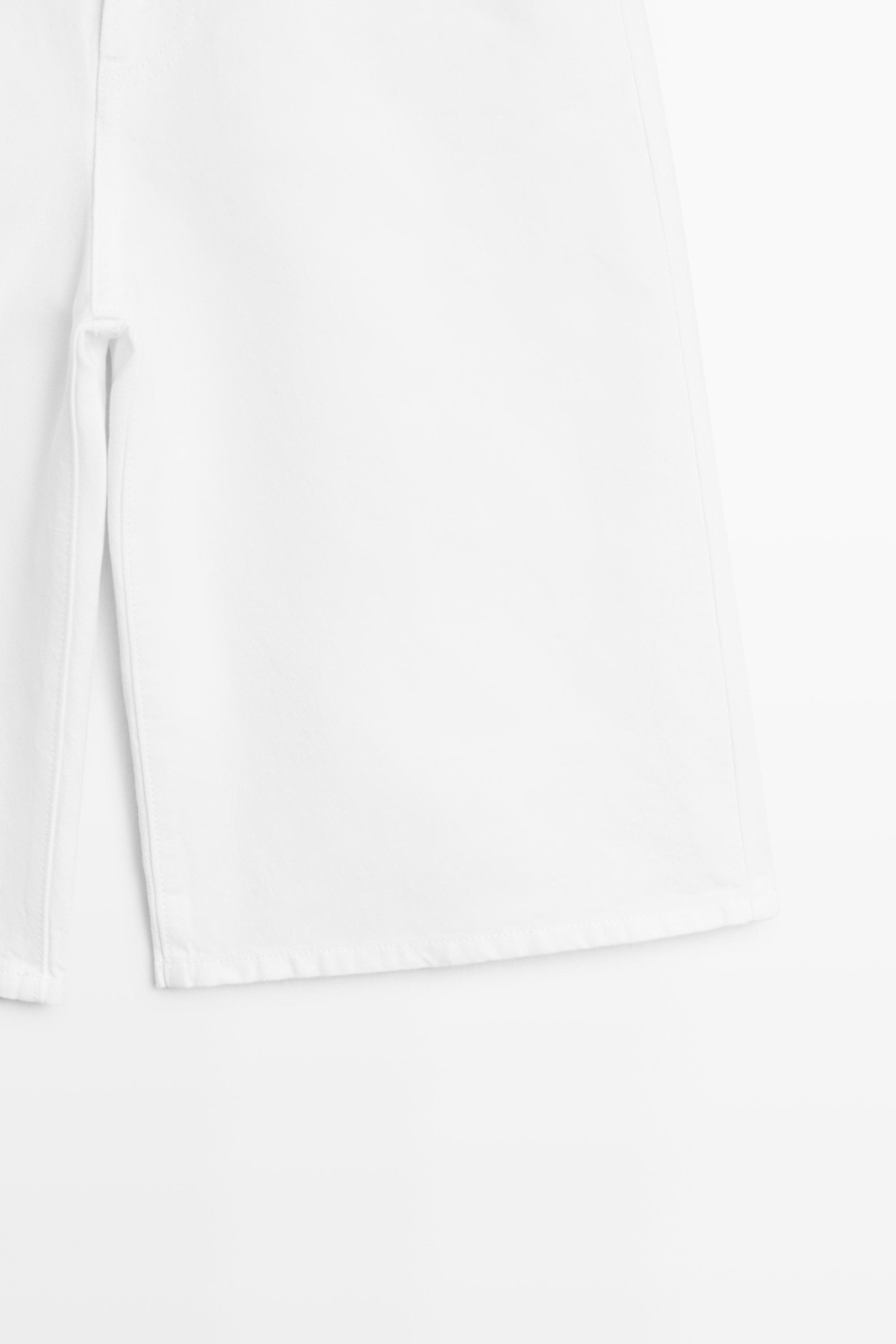 Cotton and linen blend Bermuda shorts